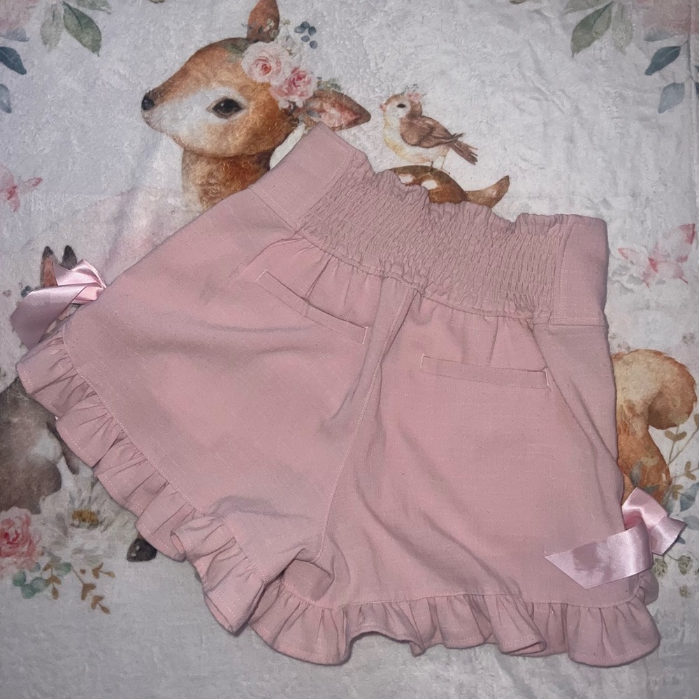 ❌SOLD❌Swankiss Ruffle Shorts - Picture 4 of 5